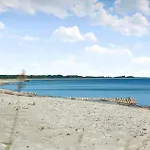 1072-stege-fuksiavej-8 * Stege