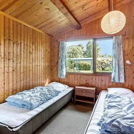 1072-stege-fuksiavej-8 *